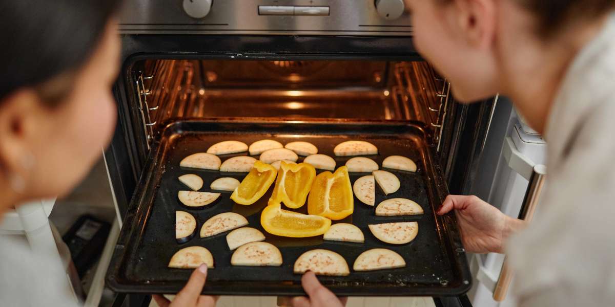 Guide To Fitted Ovens And Hobs: The Intermediate Guide To Fitted Ovens And Hobs