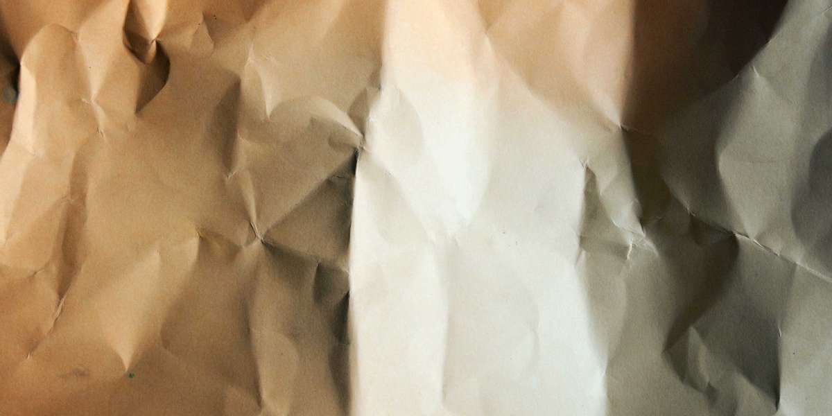 The Dynamics of Sugar Daddy Dating Websites: An Observational Study